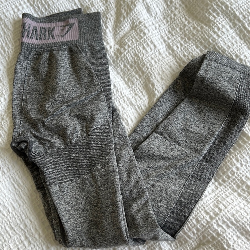 Gymshark leggings no size (fits like size S)